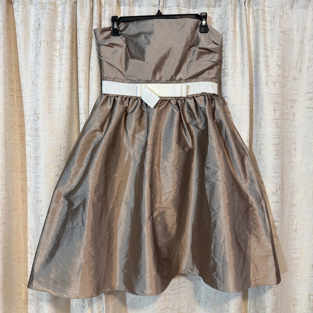 Monique Lhuillier Bridesmaids Dress Women 10 Taupe Strapless Elegant Timeless